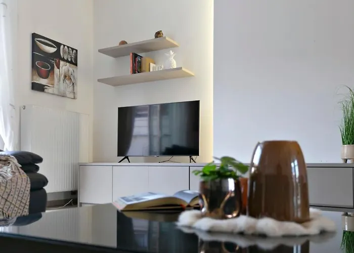 Huswell - Mimi's House - Family By The * 布兰肯贝赫